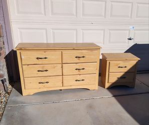 Dresser set
