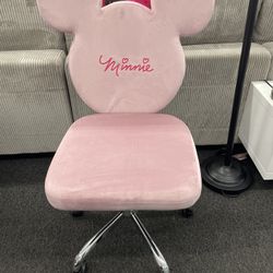 Pink Minnie Mouse Chair
