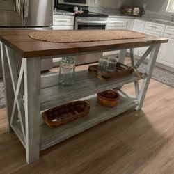 Rustic Style Kitchen Islands.