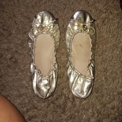 Woman's Flats (Size 8.5)