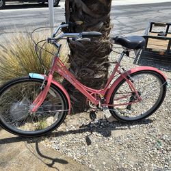 7-speed Schwinn Cruiser, Like New, Pink.