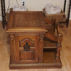 Mid Century End Table With Magazine Rack