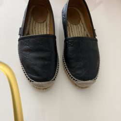 Gucci Black Flats 