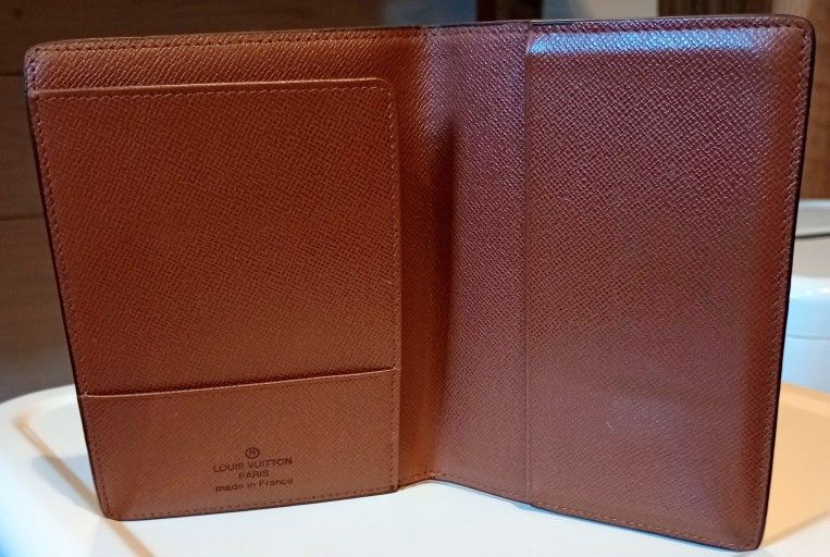 Check Inside Flap For Brand