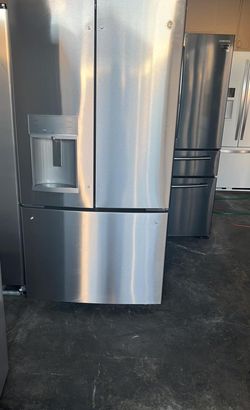 GE 33" 3-Door Stainless Steel Refrigerator Fridge