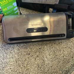 Food Saver - Food Storage Vacuum 