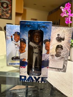 Dave Roberts bobblehead dodgers 2026