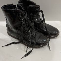 Girls Black Glossy Boots Size 2