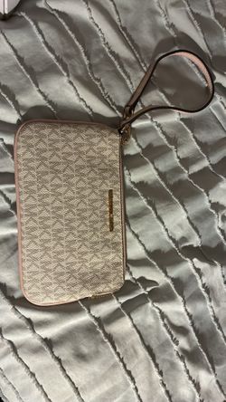 MK WRISTLET