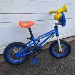 SCHWINN  12 INCHES BIKE. 