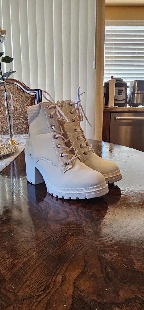 Cklass White Womans Lace-up Boots / Combat Boots / Halloween / Platforms / Casual Wear / Party / Everyday / Street Wear / Grunge / Punk / Military