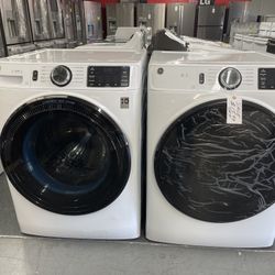 New Scratch And Dent GE Front Load Washer And Dryer Set. 1 year Warranty 