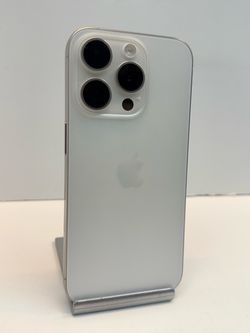 Apple iPhone 15 PRO 256gb. ( Unlocked Phone )