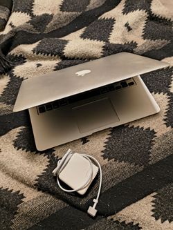2 laptops + 1TB HDD | Dell XPS 15 9560 i7 32GB + MacBook Air 13" i7 8GB