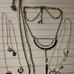 #1907, RHINESTONE LOT VTG 4 BEAUTIFUL NECKLACES, GOLD AND SILVER TONE
