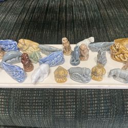  25 Wade Vintage Figures 