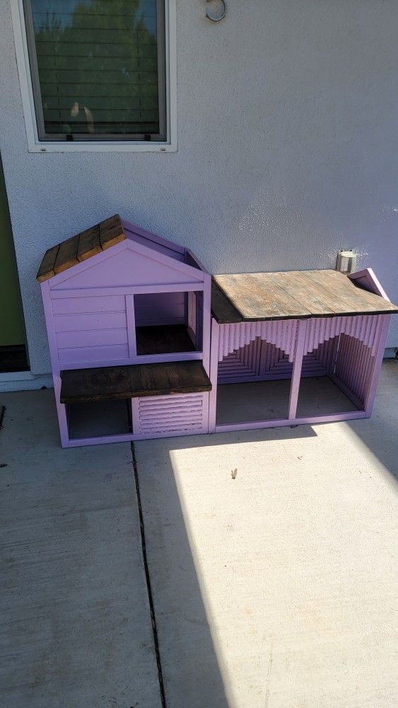 Custom made cat house/dog House/ Kids Play House 