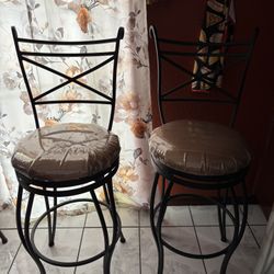 Bar Stools/Chairs 