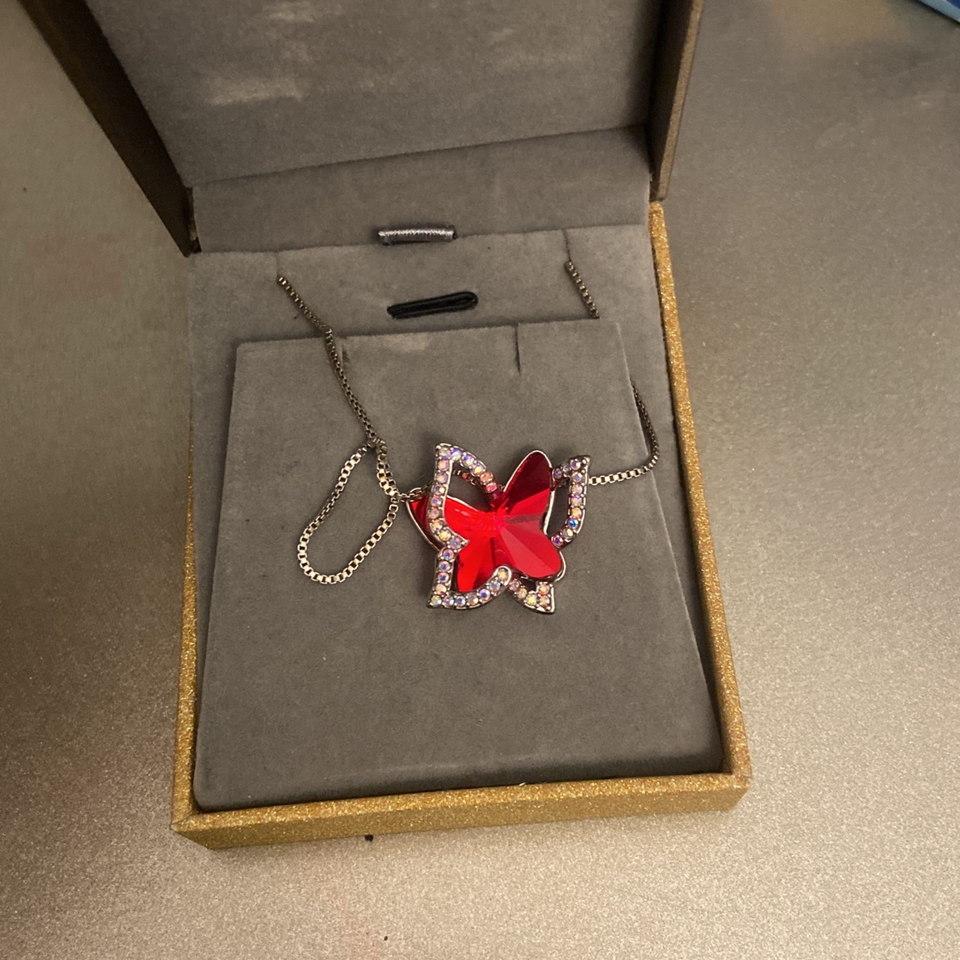butterfly necklace 