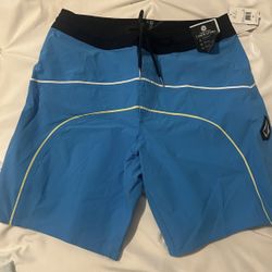 Volcom board shirts Bathing Suit Men size 30