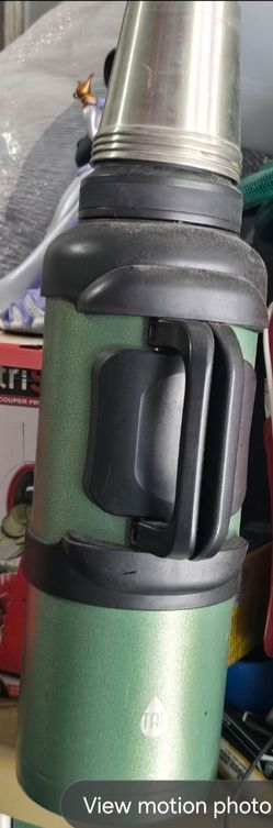 Thermos w/4 cup