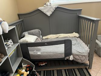 Toddler Bed/baby Crib Gray