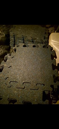 Heavy duty interlocking mats