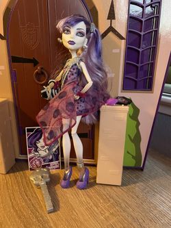 Spectra Vondergeist Dot Dead Gorgeous Monster High