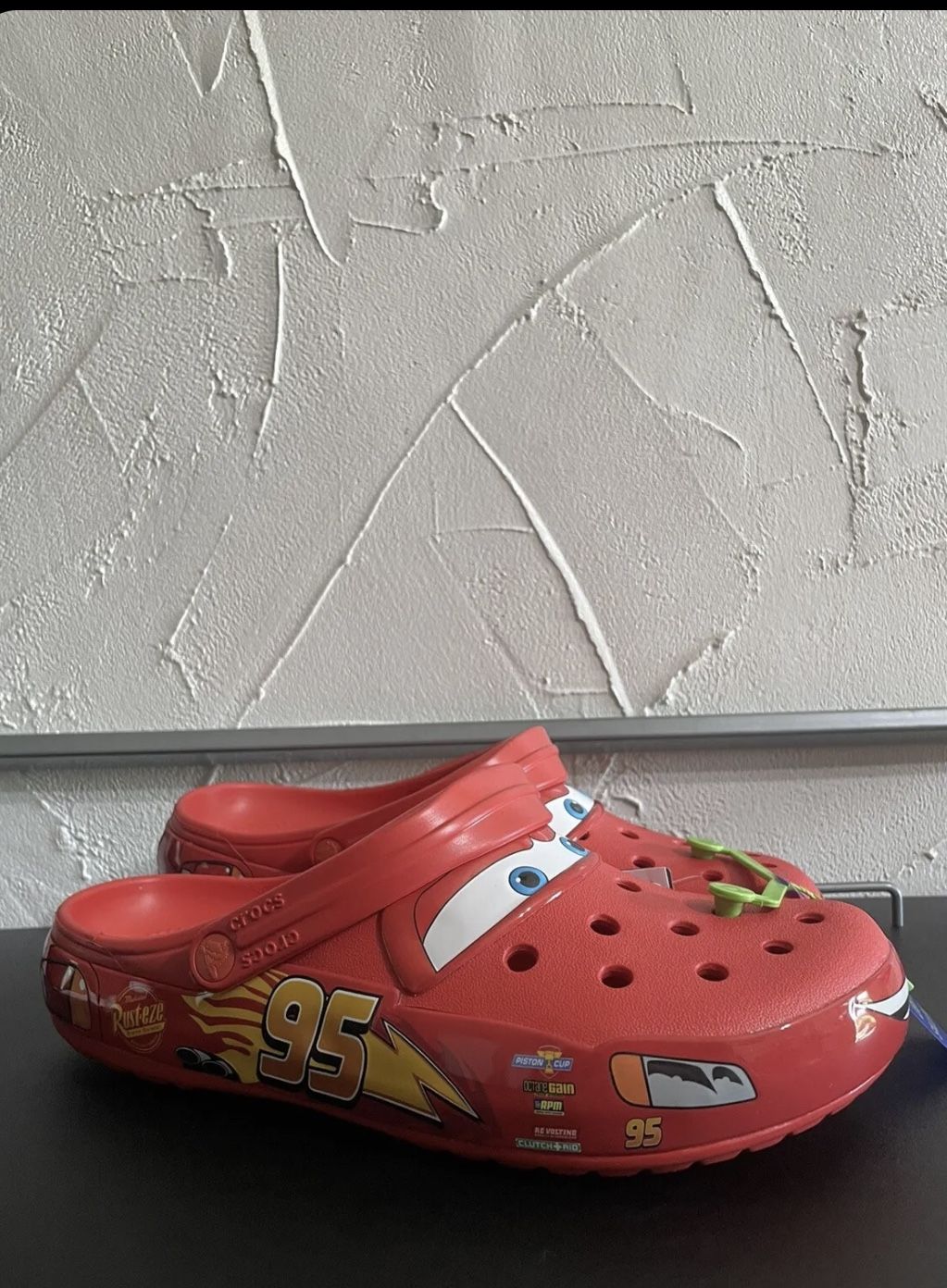 Lightning McQueen Crocs – Off The Market LA