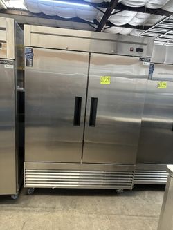 BRAND NEW COMMERCIAL 2 DOOR REFRIGERATOR 