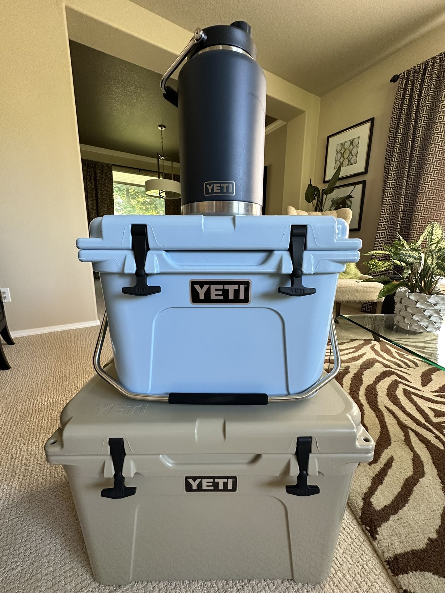 YETI Lot: Tundra 50 Cooler, Roadie 20 Cooler, And 1 Gallon Jug