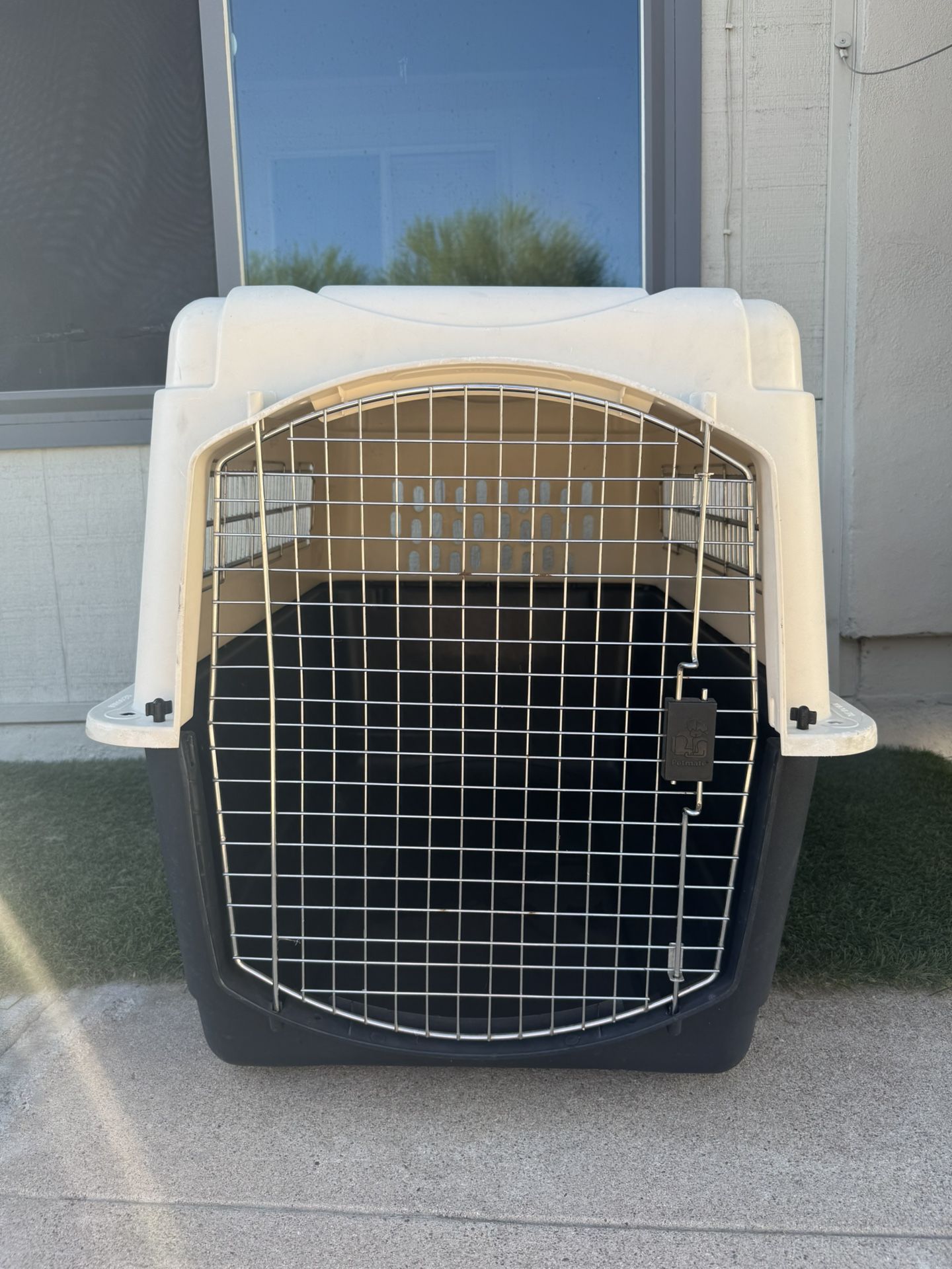 Large Dog Kennel