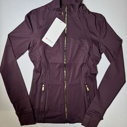 Lululemon define burgundy bay/ gold zipper
