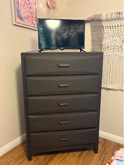 5 Drawer Dresser