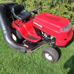 Yard tractor 20hp 3 blade deck