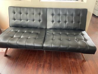 Black Futon