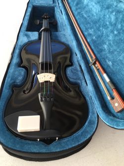 New violin 1/2 size