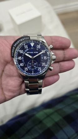New Sealed Michael Kors Hybrid Smartwatch