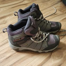Women's Hiking Boots