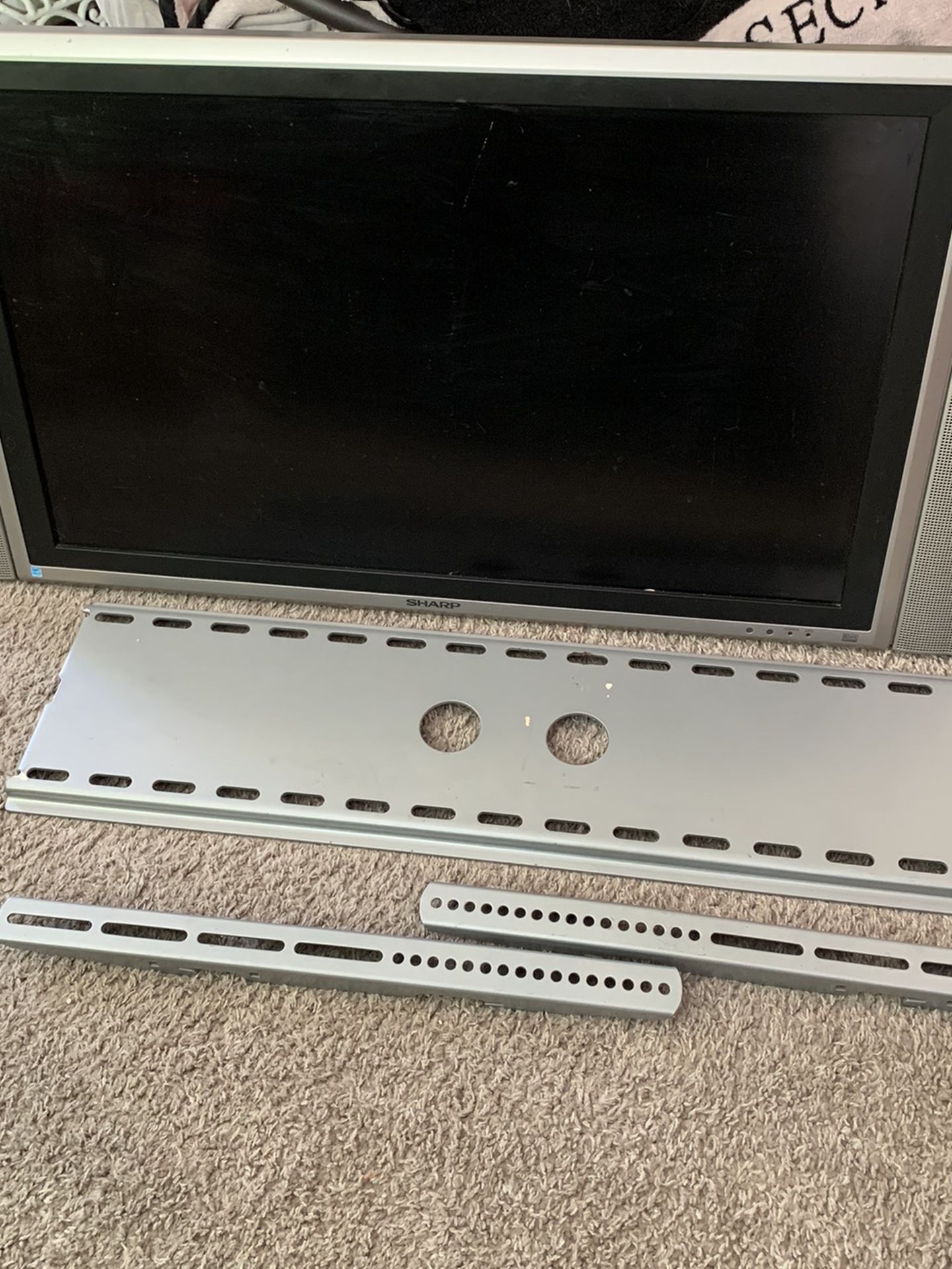 38” LCD TV