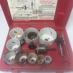 Milwaukee bi-metal hole saw kit. 