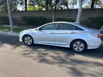2013 Hyundai Sonata Hybrid