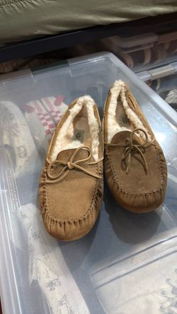Men size 13 Ugg Moccasin