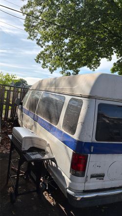 2013 Ford E250
