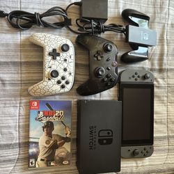 Like New Nintendo Switch Bundle (Grey) 