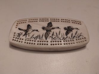 Duck geese bird cribbage board
