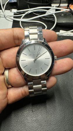MK MEN WATCH