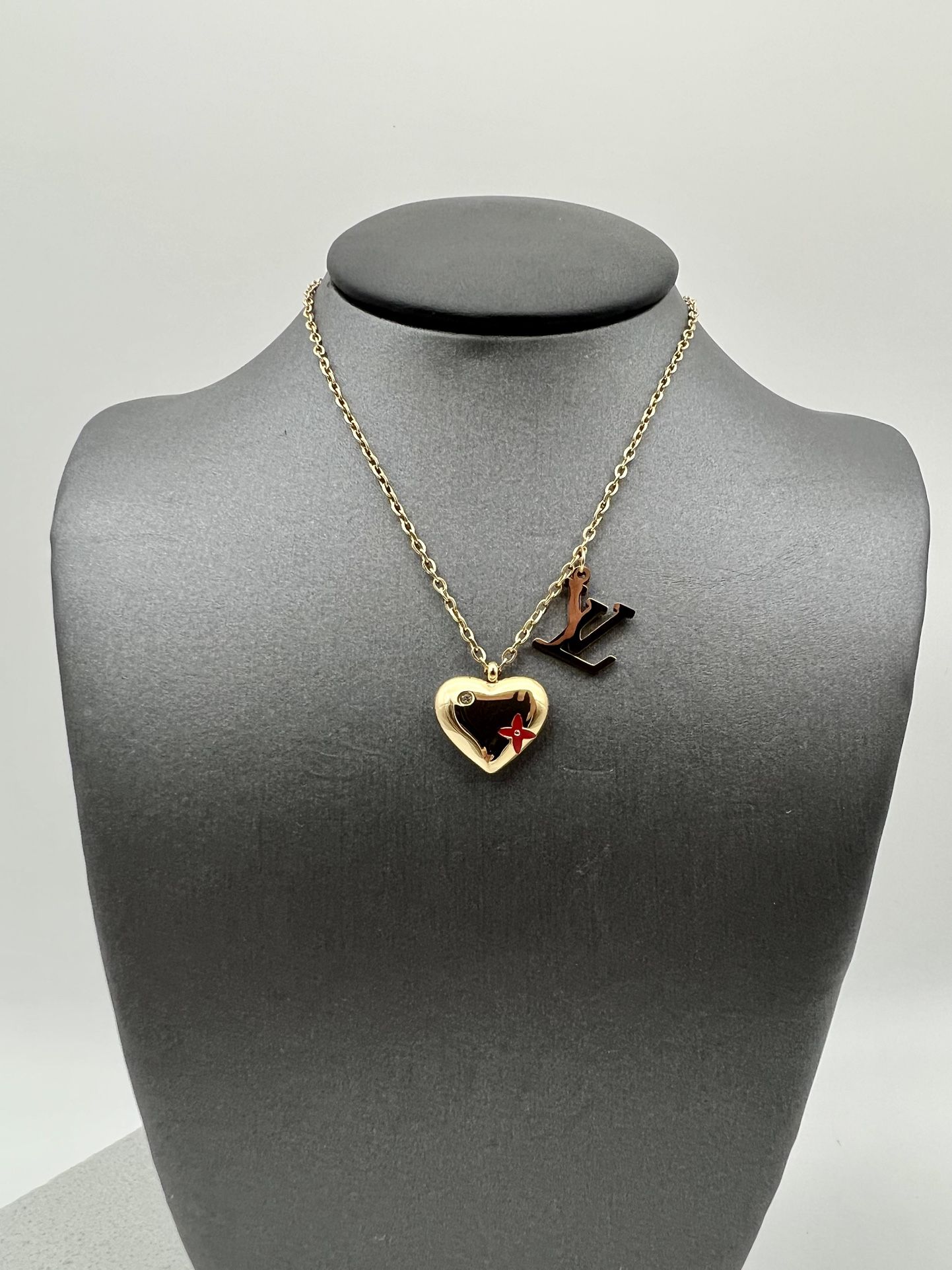 lv necklace heart