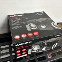 3-PIECE CD SHELF SYSTEM 