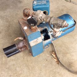 Well Pump And Tank 